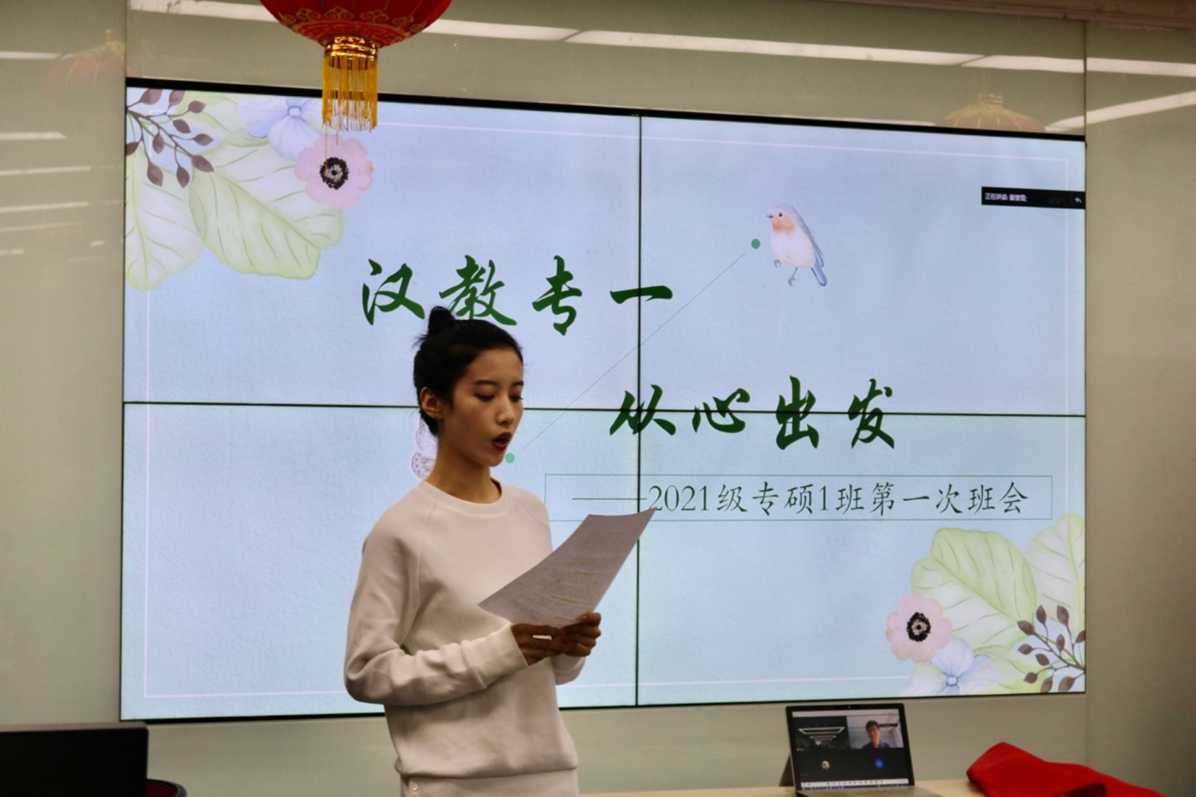 人站在厨房里

低可信度描述已自动生成